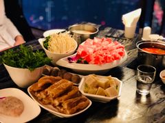 -云中捞高空旋转餐厅(商茂世纪广场店)