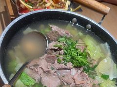 -川堂风·跷脚牛肉·乐山爆炒(宝山日月光店)
