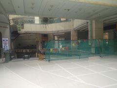 -东方巴黎购物广场