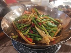 -香山湖家家宴(中山陵店)