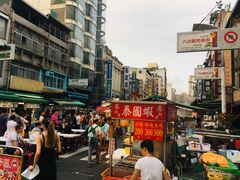 -六合夜市