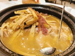 招牌笋干老鸭煲-张生记(双菱店)