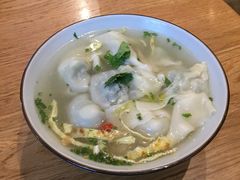 荠菜菌菇馄饨-花悦豆香
