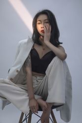 -onlygirl摄影美学馆高端定制(江滩店)
