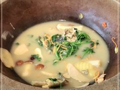 -咕嘟草帽鱼·牛奶一样的鲜鱼汤(包河万达广场创始店)