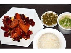 茶香鸡饭-兴兴旺·冬瓜盅·啫啫煲(西华路店)