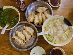 -黄阿姨锅贴大王(万航渡路店)