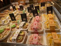 零售区-罗森尼娜(解放西路店)