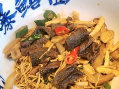 -李犟大爆鳝面·手工蟹黄包(湖滨西湖店)