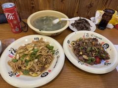 -何永光123鲜牛肉馆(1号店)