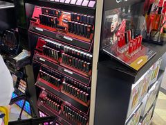 -日上免税行(浦东机场五店)