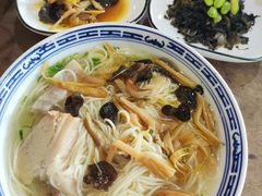 枫镇白汤面底-同得兴 Since·1995 传统苏式面馆(嘉馀坊店)