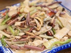 毛草根炒肉丝-老味道1992(武当山店)