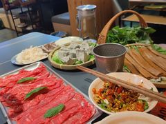 -由衷贵州酸汤牛肉火锅(新桥店)