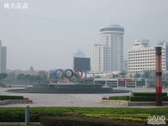 -汇泉广场