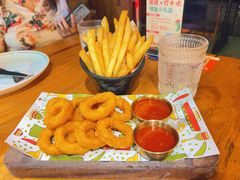 -Famous肥猫墨西哥音乐餐吧(五棵松华熙LIVE店)