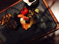 -恰餐厅及酒吧 CHAR Bar & Grill (北京丽都皇冠假日店)