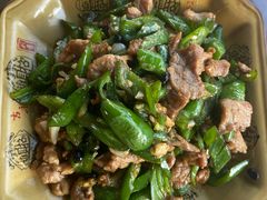 辣椒炒肉-朗妈私房菜(婺女州店)