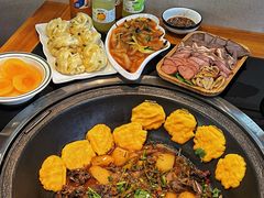 -炖四方东北铁锅炖·烧烤小龙虾(中豪国际店)