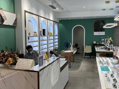 -无界眼镜MaxLess(南翔印象城店)