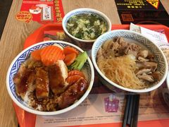 -吉野家(上地三街店)