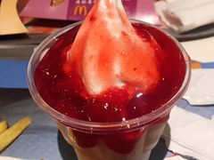 草莓派块-麦当劳(豫园店)