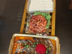 -老渔家·白族·石板烧·野生菌火锅(古城中心店)