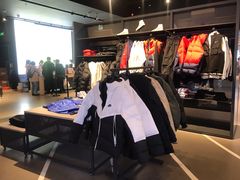 -NIKE品牌体验店(金源新燕莎店)