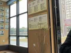 -半岛宠物医院24小时·内窥镜·牙科·碎石中心(府城大道店)