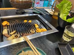 -臻牛烤肉