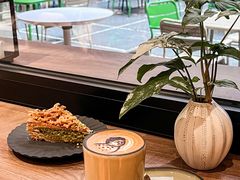 -潮一不贰·法式甜品·生日蛋糕·西式简餐(外滩店)