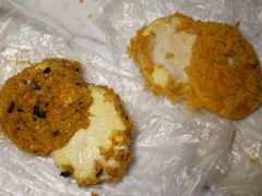 猫尾牵狗头-读酥世家(宛平南路店)