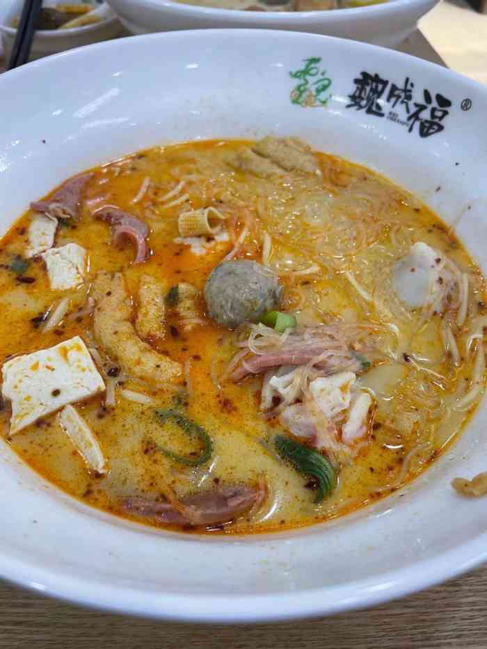 魏成福骨汤麻辣烫-"其实这家店是苏溪之心店,刚开业的时候去吃.