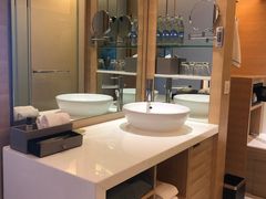 -阿瓦尼河滨曼谷酒店