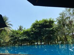 -三亚湾海居铂尔曼度假酒店