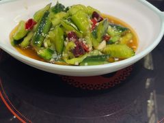 -黄记煌三汁焖锅(新佳丽江汉路店)