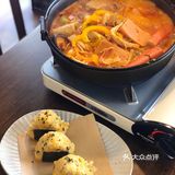 中午11:30以后就要排队了，网红窗户已经被人占啦