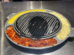 -猪掌柜韩国烤肉(六折店)