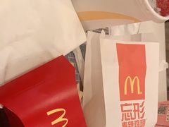 -麦当劳(汉口火车站候车室店)