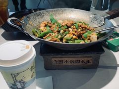 -费大厨辣椒炒肉(黄兴中心广场店)