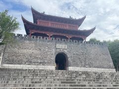 -巴陵广场