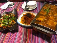 -香巴拉云南餐厅(华莱坞店)