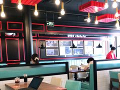 大堂-李先生牛肉面大王(上海站南广场店)