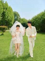 -至臻微拉婚纱摄影