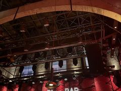 -FOUR PLAY BAR