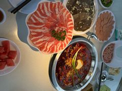 -茅草房·河畔园林火锅