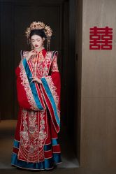 -LOVINA洛维娜婚纱礼服