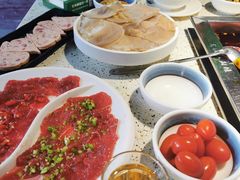 -二荆条·蜀鲜汇城市森林火锅