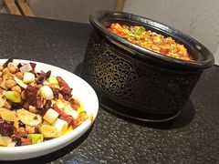 -万重锦·人文川菜馆(骡马市店)