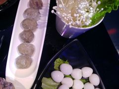 -唯爱KTV聚会餐厅(仙林东城汇店)
